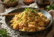 Nasi Goreng sa satayem i piletinom