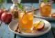 Punč od jabuke i meda u staklenoj šalici