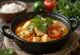 Moqueca bez glutena, bogato riblje jelo s kokosovim mlijekom, servirano